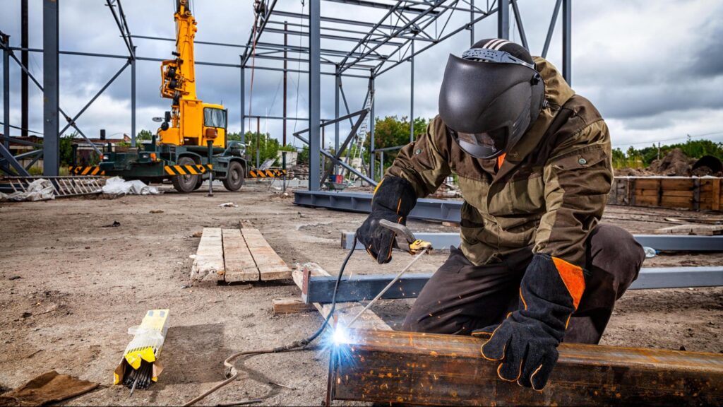 4 Ways for Welding in the Rain Effectively