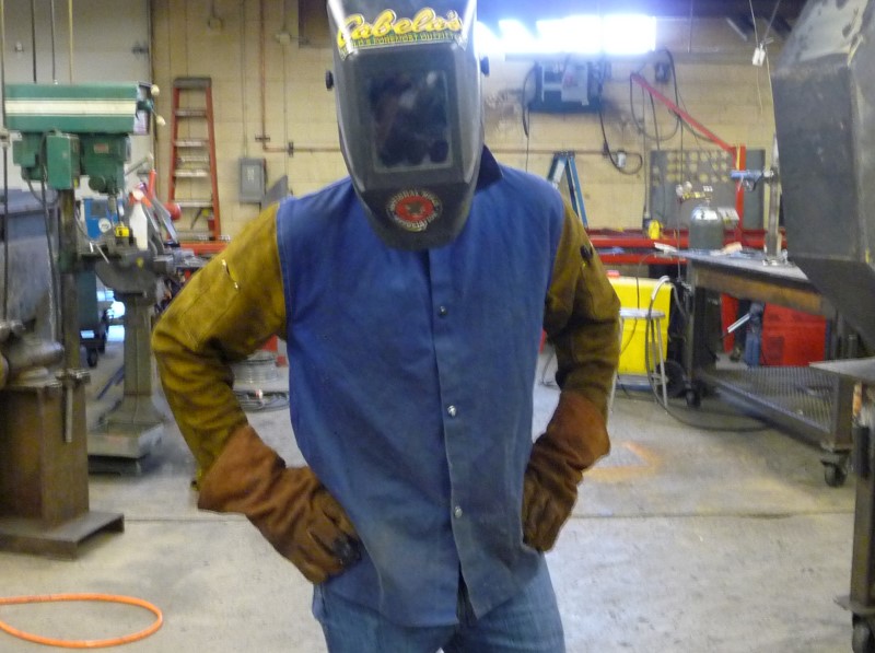 Why Do Welders Starch Their Clothes?