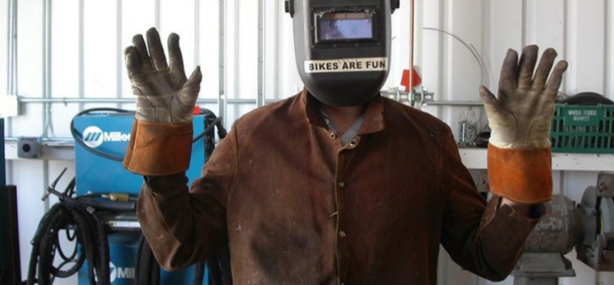 Why Do Welders Starch Their Clothes?