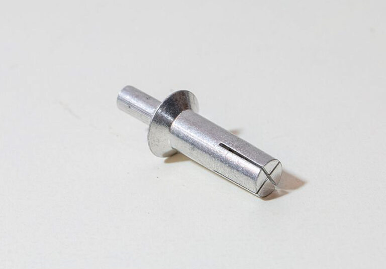 Riveting vs. Welding Basics, Differences, Pros and Cons