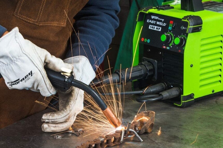7 Best Flux Core Welders under 300 Dollars - Compact and Efficient Machines (Fall 2022)